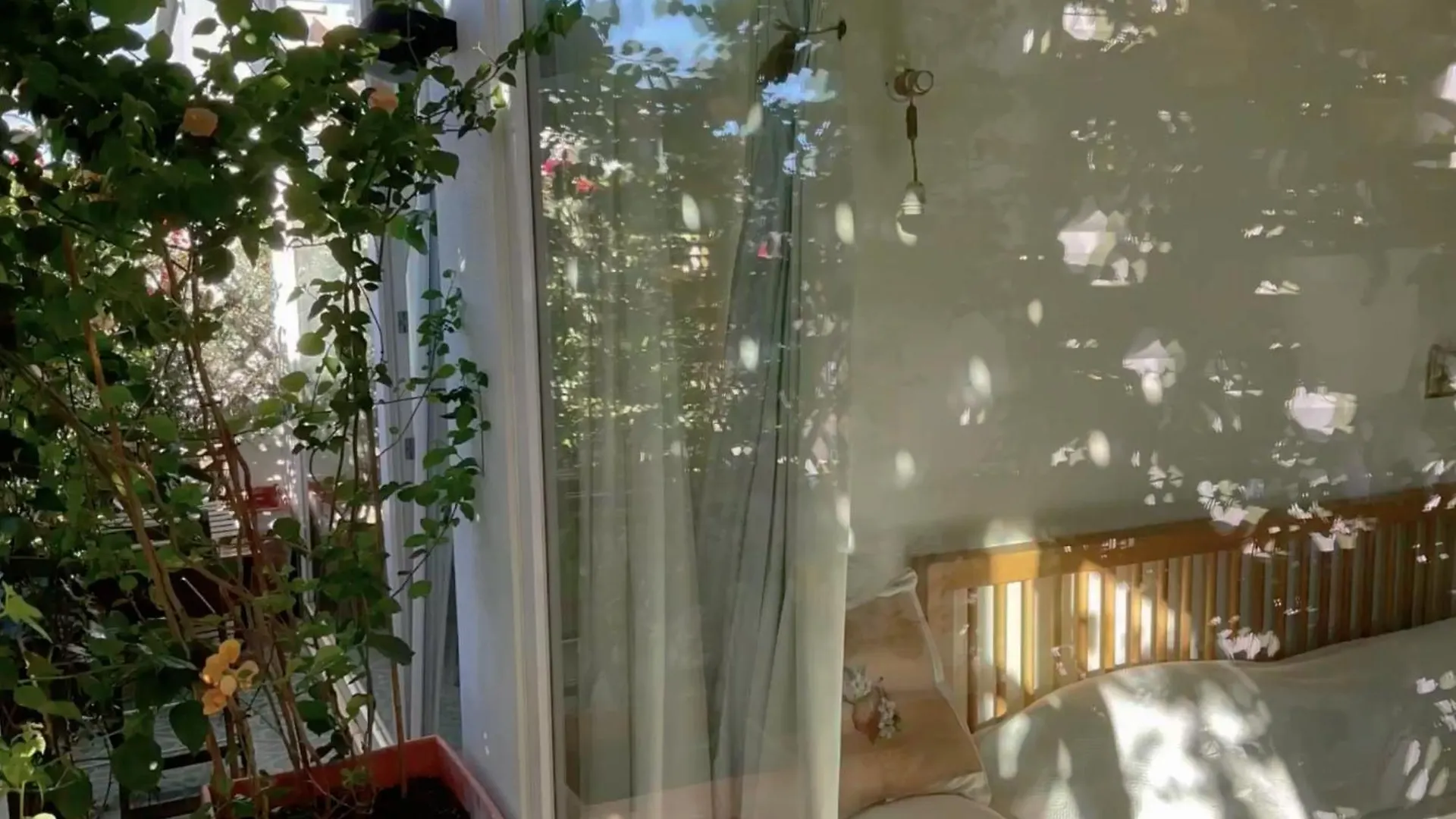 Chambre Avec Salle De Bain Privee Et Balcon Vegetal A Lisbonne Amoreiras 0*, Lisbon